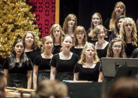 Students sing during last year's Christmas Concert. The Trinity University Choir traditionally sings at the annual christmas concert, which will be hosted today at 7:30pm in Laurie Auditorium. Photo by Anh-Viet Dinh.